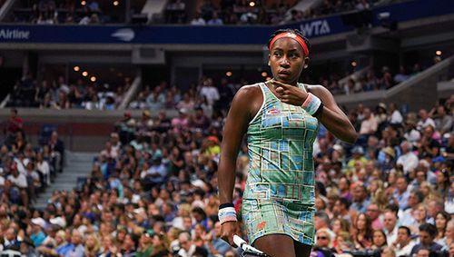 替补席上的 替补席上的